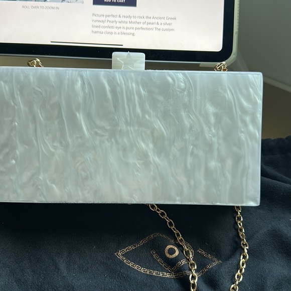Mother of Pearl  and Gold lined confetti eye clutch. - Picture 5 of 5
